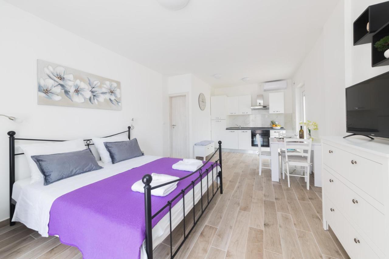Agava Apartment อูกล์ยัน ภายนอก รูปภาพ