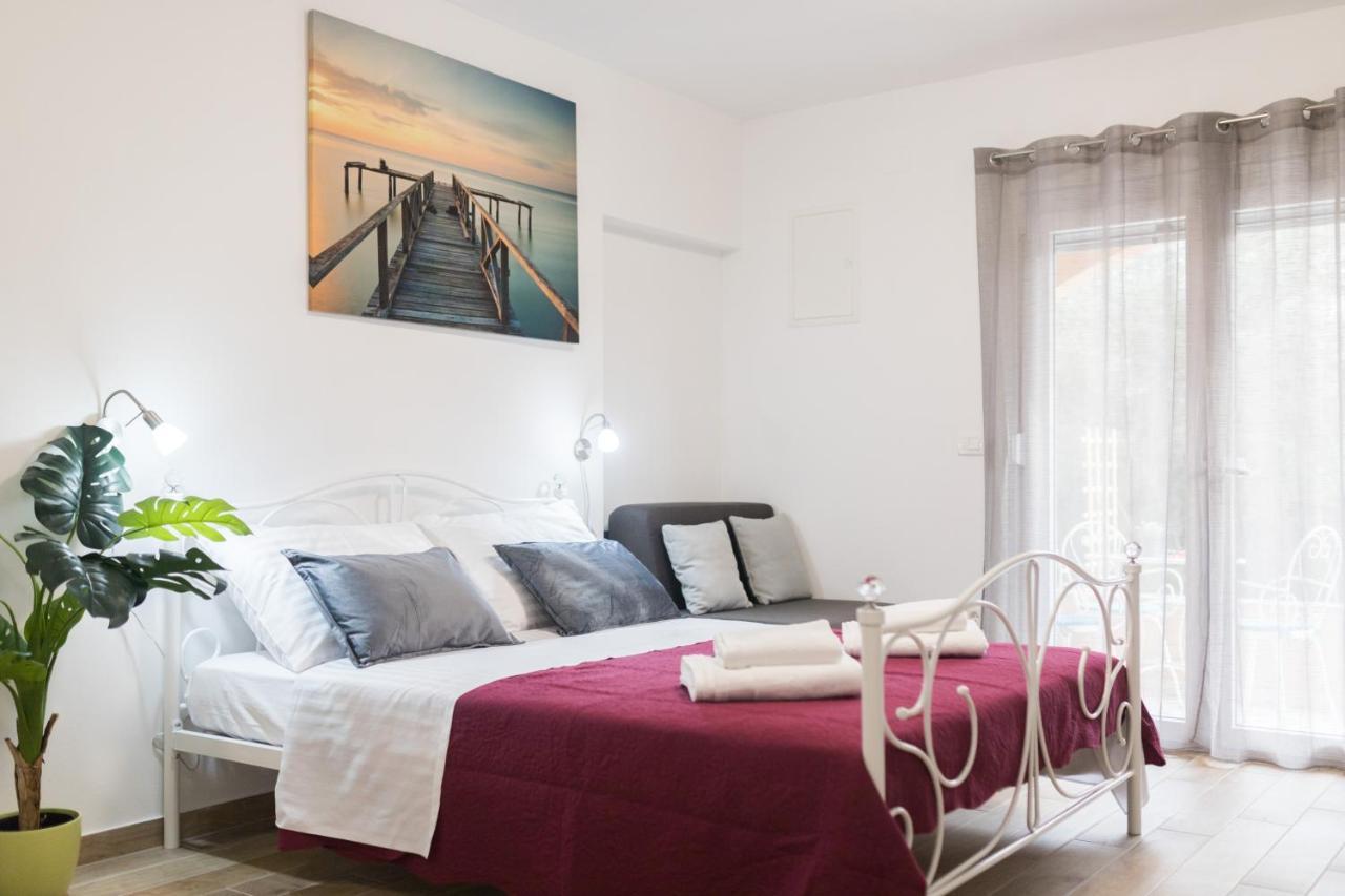 Agava Apartment อูกล์ยัน ภายนอก รูปภาพ