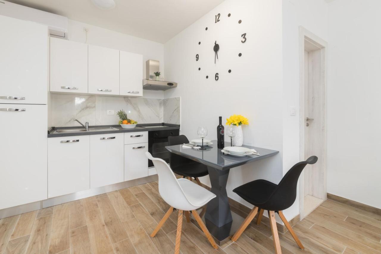 Agava Apartment อูกล์ยัน ภายนอก รูปภาพ