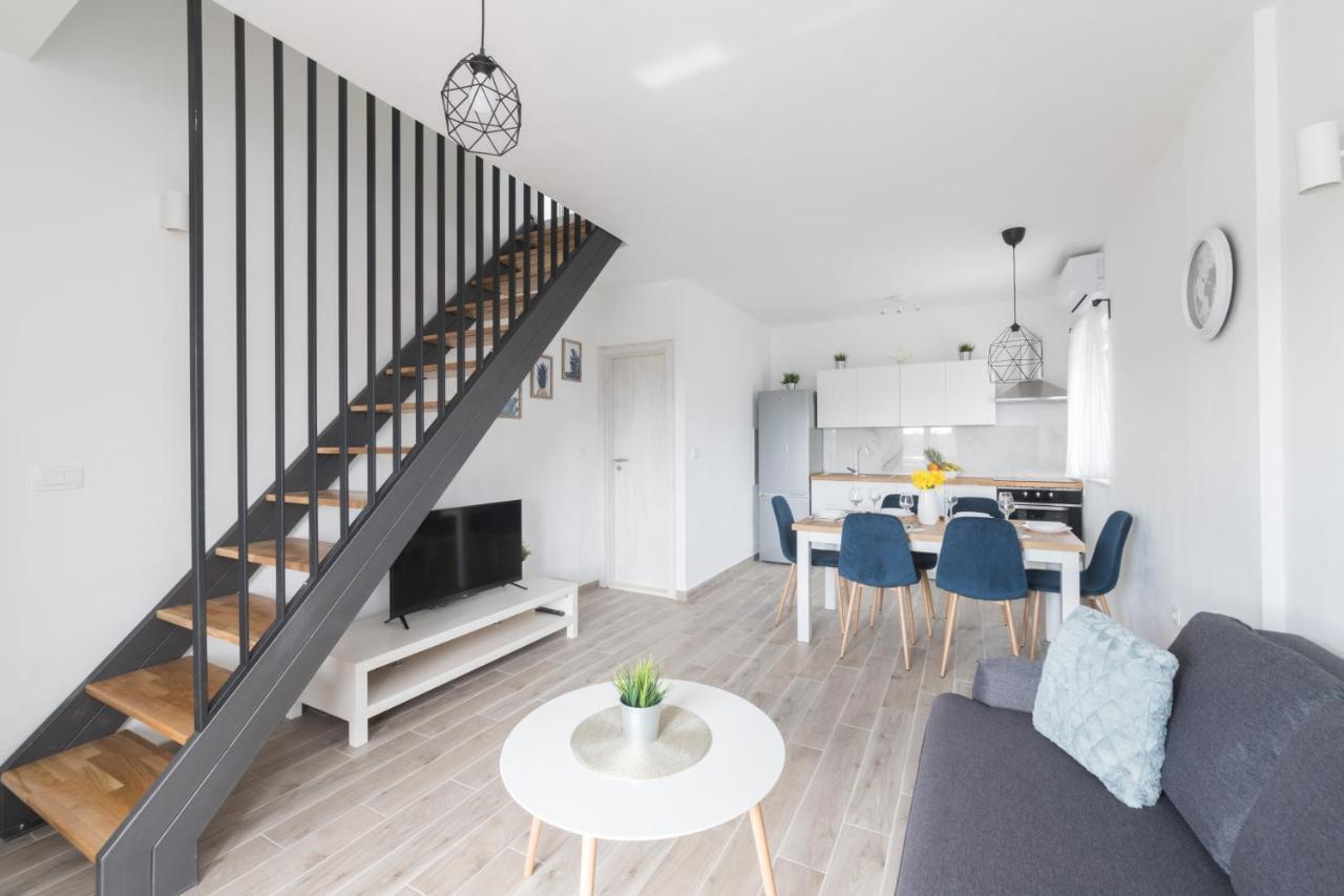 Agava Apartment อูกล์ยัน ภายนอก รูปภาพ