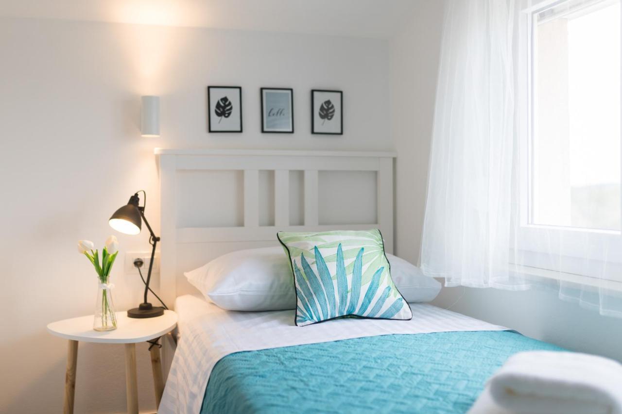 Agava Apartment อูกล์ยัน ภายนอก รูปภาพ