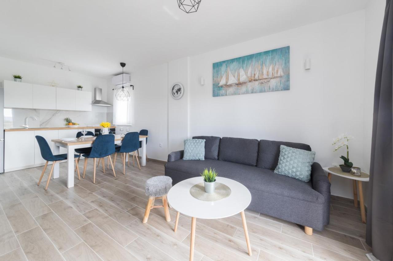Agava Apartment อูกล์ยัน ภายนอก รูปภาพ