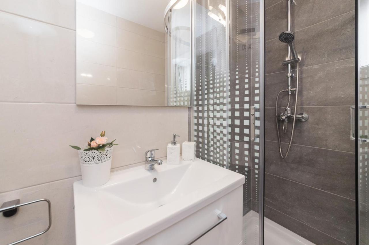 Agava Apartment อูกล์ยัน ภายนอก รูปภาพ