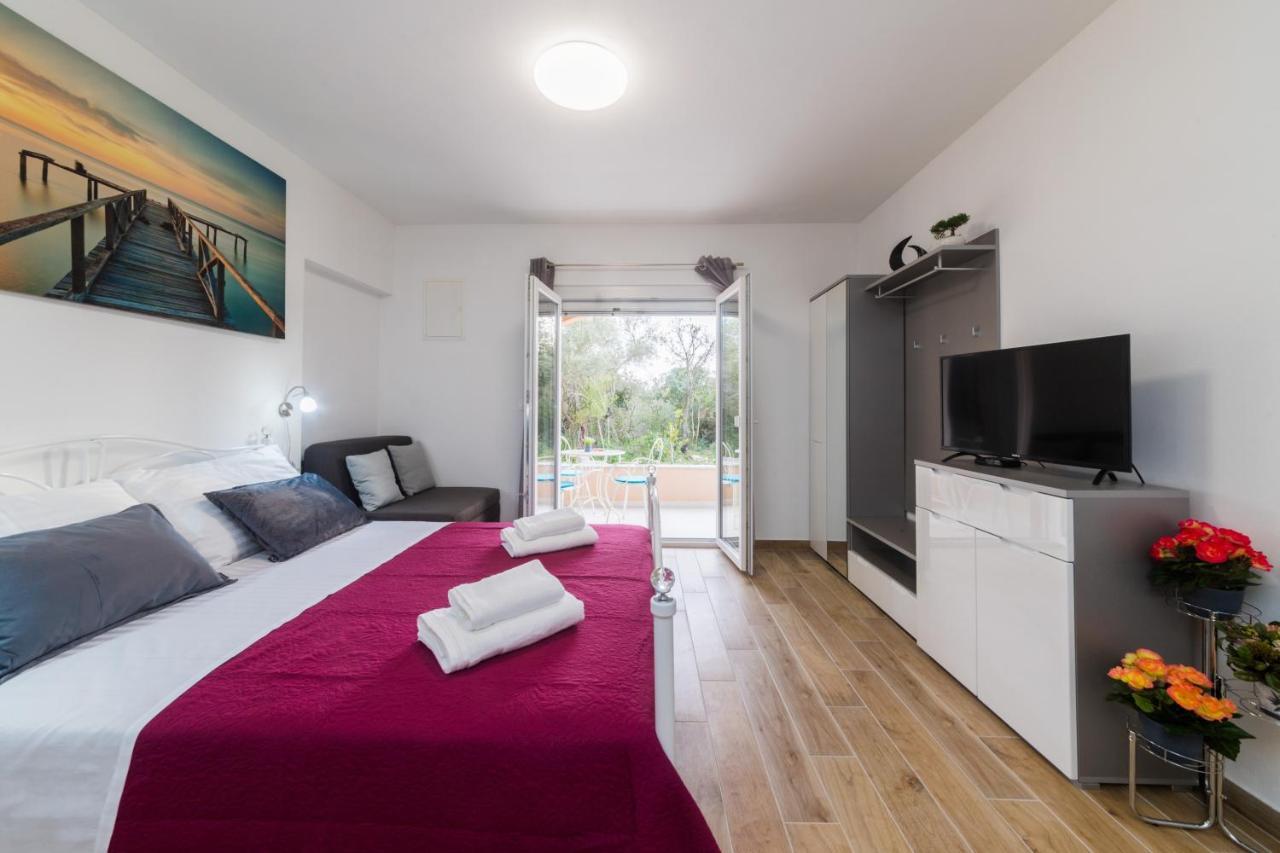 Agava Apartment อูกล์ยัน ภายนอก รูปภาพ